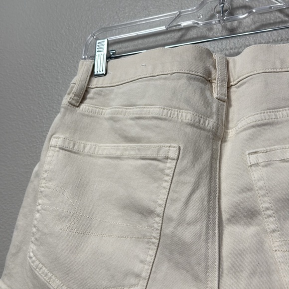 American Eagle Stretch Super High-Waisted Relaxed Short - Picture 13 of 16